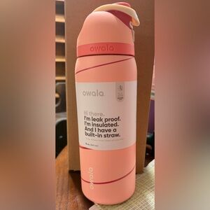 🍭 Owala 32oz Candy Cane Lane – Moving Sale! 🎄✨